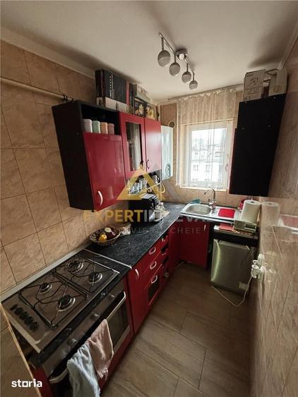 Apartament superb Aleea Neptun bl 4 - 9