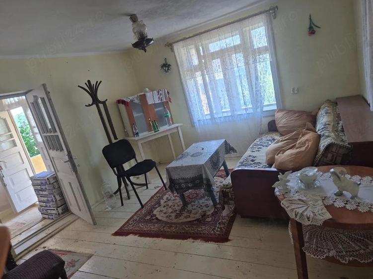 Casă cu 2 camere cu Teren 1065 Mp în Ițcani