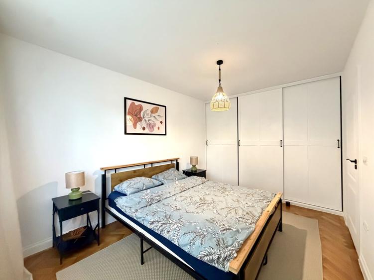 Apartament cu 2 camere semidecomandat, mobilat în Take Ionescu