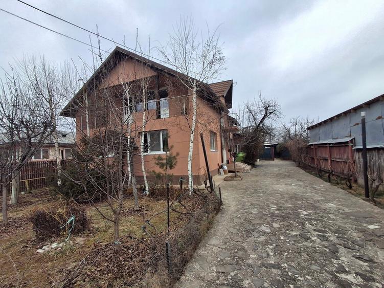 Casă individuală cu 5 camere cu Canalizare în Păulești
