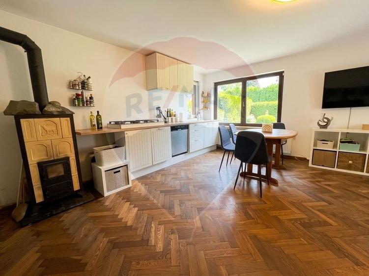 Casă individuală cu 5 camere cu Teren 2236 Mp în Ultracentral
