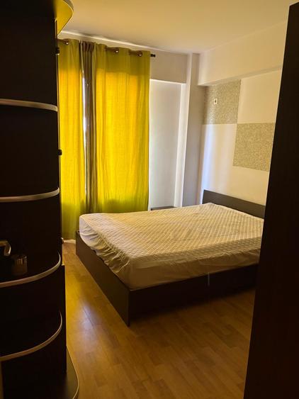 Apartament cu 2 camere decomandat în Titan