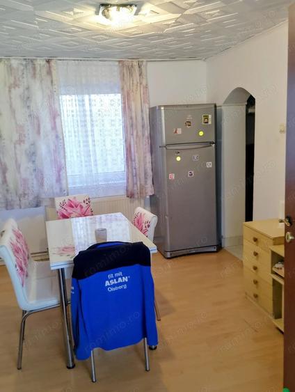Casă cu 4 camere cu Teren 1800 Mp în Chizătău