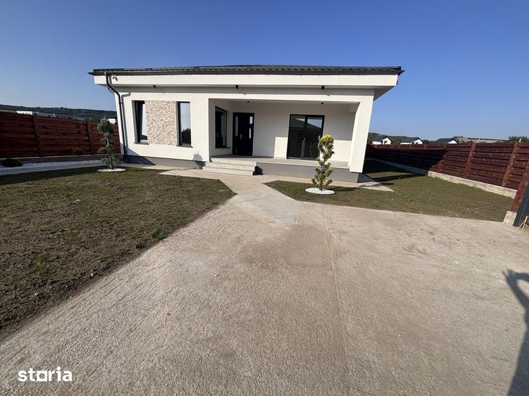 Casă cu 3 camere cu Teren 391 Mp în Ștefănești