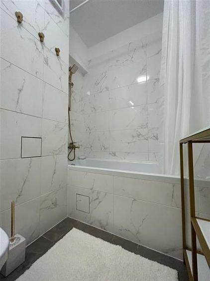 Penthouse cu 3 camere decomandat, mobilat în Aviației