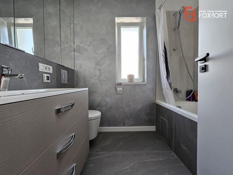 Duplex cu 3 camere cu Canalizare în Dumbrăvița