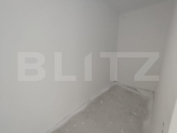 Apartament cu 3 camere decomandat în Iosia