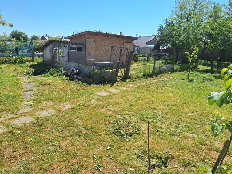 Casă cu 3 camere în Ciorani
