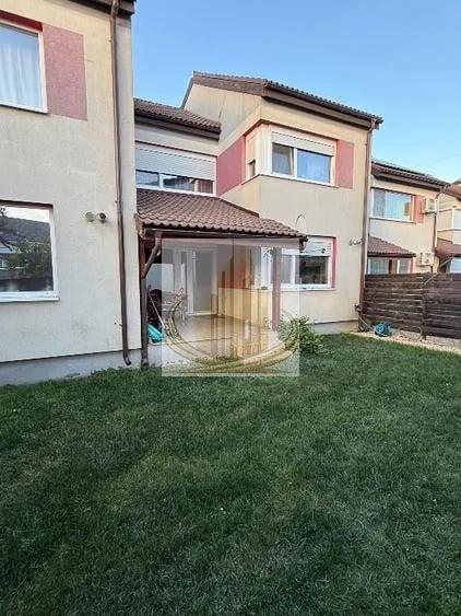 Casă cu 4 camere cu Teren 200 Mp în Aradului