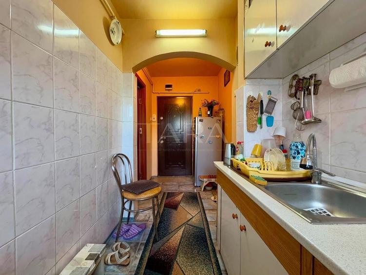 Apartament cu 2 camere semidecomandat, mobilat în Mănăștur