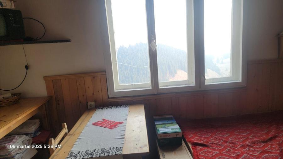 Casă cu 2 camere în Muntele Bocului