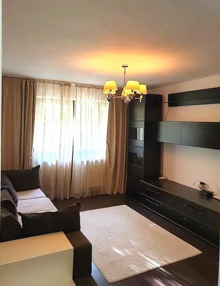 Apartament cu 2 camere decomandat, mobilat în Micro 14