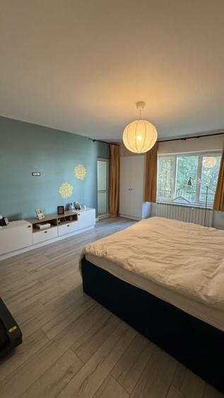 Apartament cu 3 camere decomandat, mobilat în Calea Călărașilor