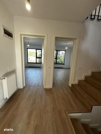 Casă cu 4 camere în Mogoșoaia