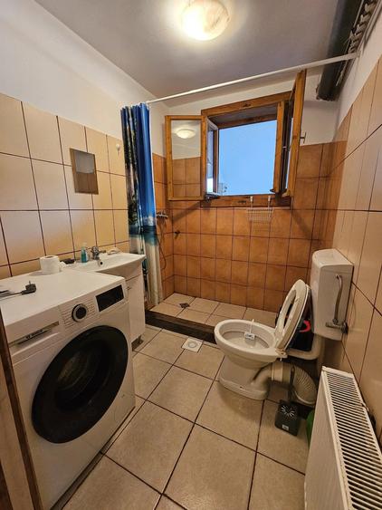 Casă cu 4 camere cu Teren 800 Mp în Ghiroda