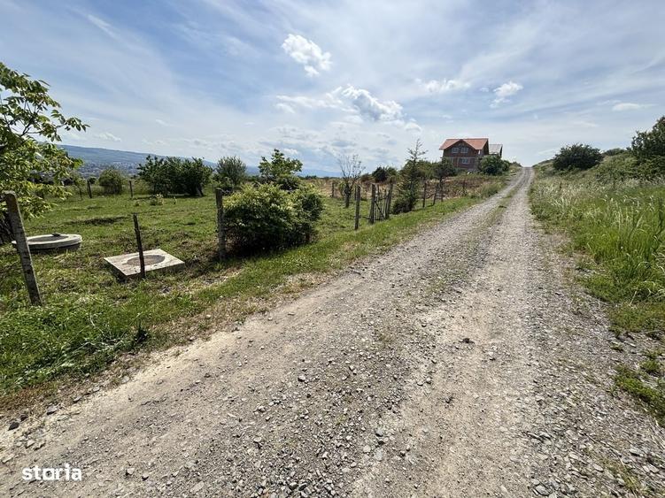 Teren construibil imediat/Valea Fanatelor - 3