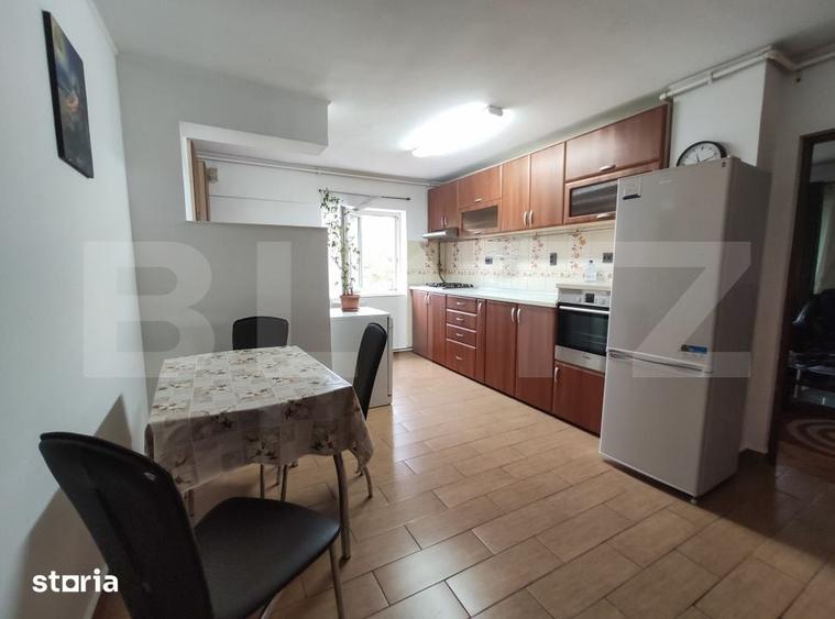 Apartament cu 3 camere decomandat în Central