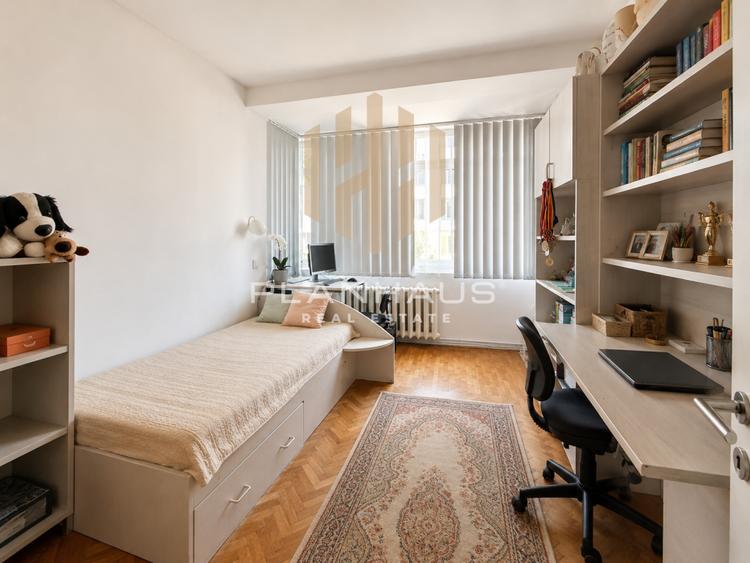 Apartament cu 4 camere decomandat, mobilat în Ultracentral