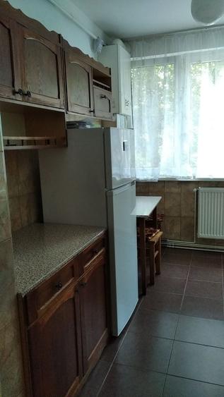 Apartament cu 2 camere decomandat în Cornișa