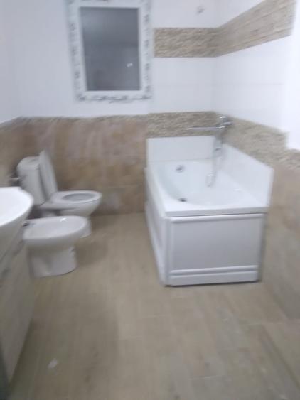 Spațiu comercial, de 200 mp, în Valea