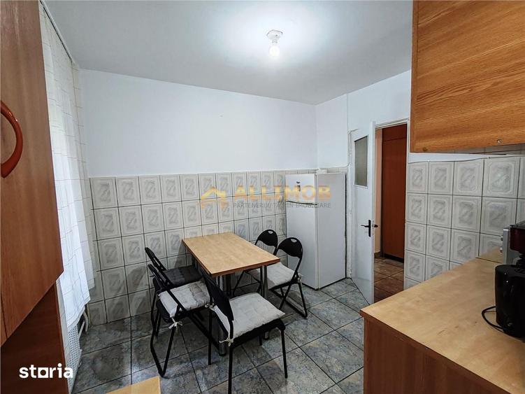 Apartament cu 2 camere semidecomandat în Democrației