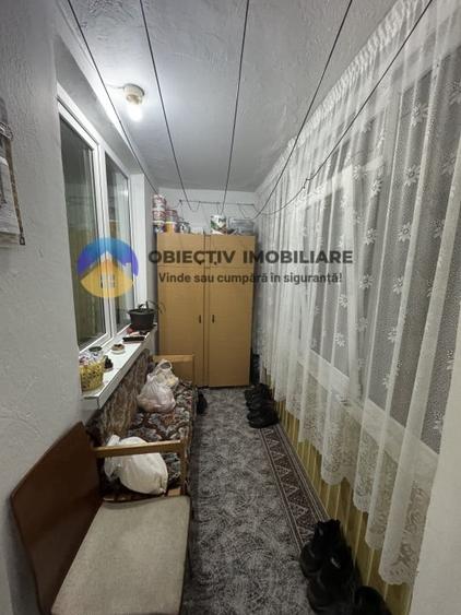 Apartament cu 3 camere decomandat în Calea Romanului