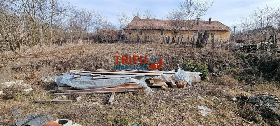 Casă individuală cu 3 camere cu Canalizare în Berghin