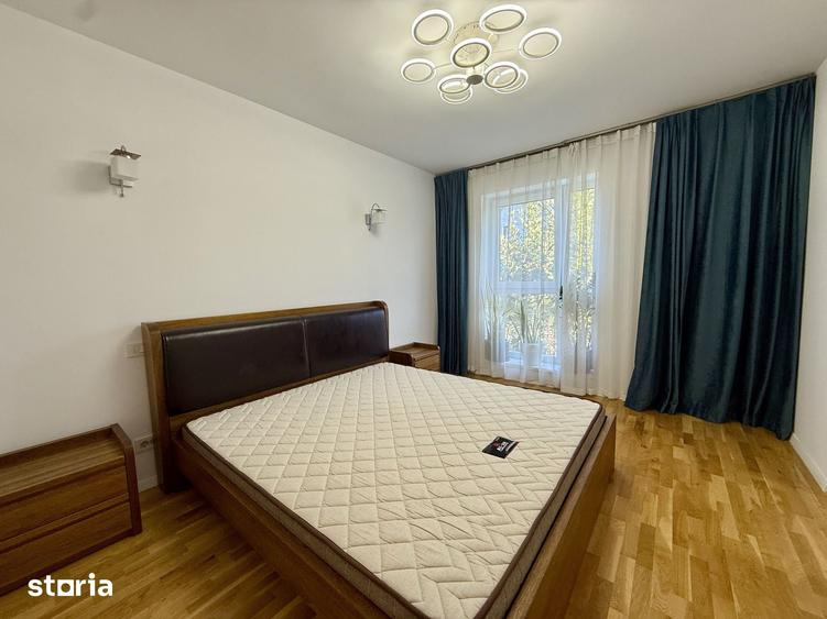 Casă cu 5 camere cu Teren 60 Mp în Central