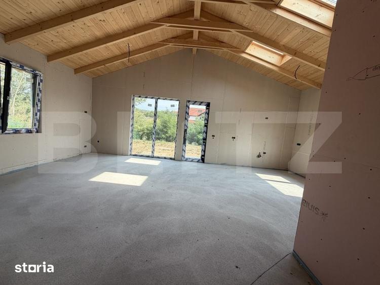 Casă cu 3 camere cu Teren 800 Mp în Meseșenii de Jos