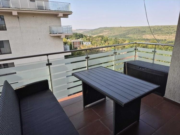 Apartament cu 3 camere decomandat, mobilat în Copou