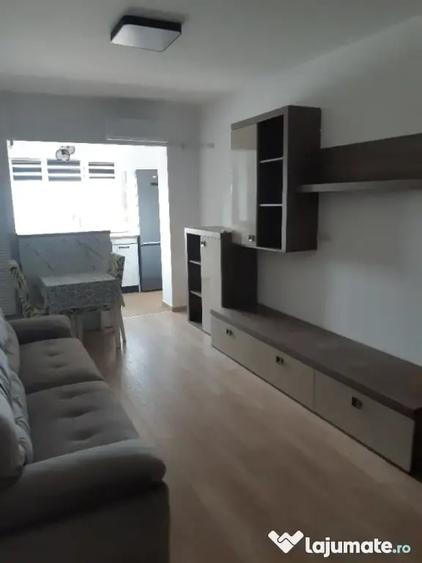 Apartament cu 2 camere decomandat în Metalurgiei