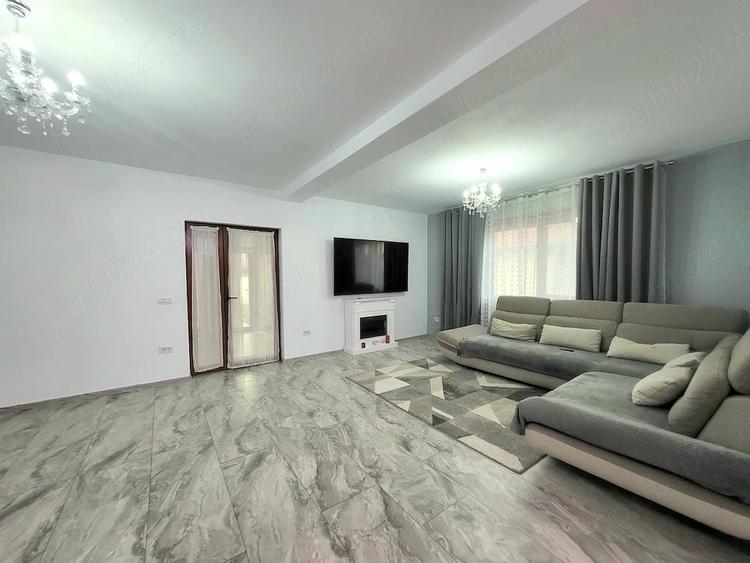 Casă cu Teren 430 Mp în Plopi