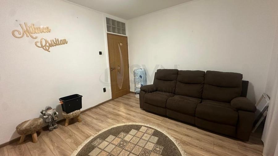 Apartament cu 2 camere decomandat, mobilat în Decebal
