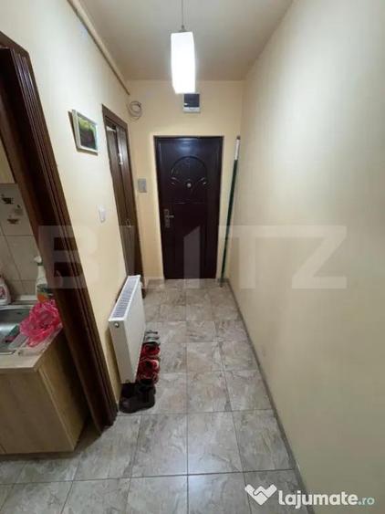 Garsonieră decomandată, mobilată în Semicentral