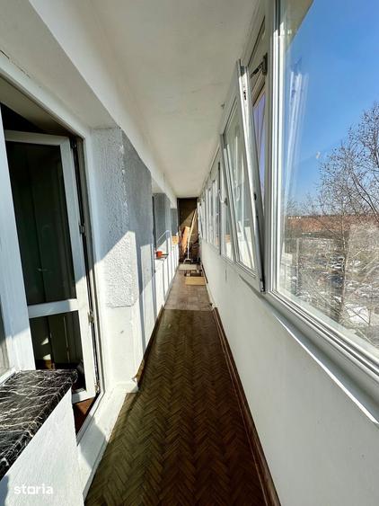 Apartament cu 3 camere decomandat în Obor