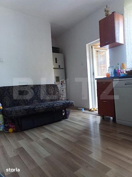 Casă cu 3 camere cu Teren 200 Mp în Tractorul
