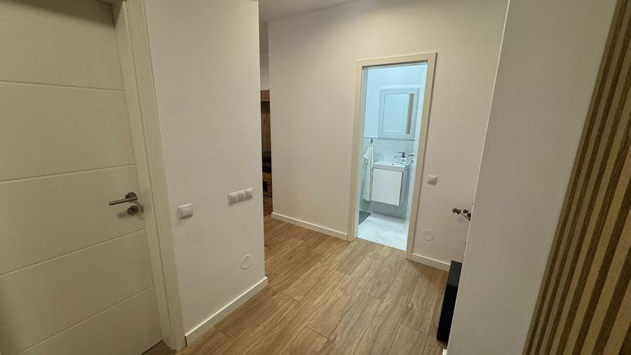 Apartament cu 2 camere decomandat, mobilat în Central