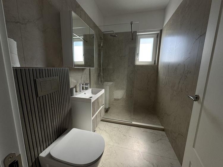 Apartament cu 2 camere decomandat în Calea Severinului