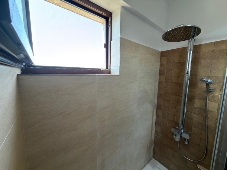 Apartament cu 3 camere decomandat, mobilat în Băneasa