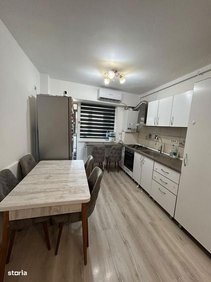 Apartament cu 3 camere decomandat în Dudu