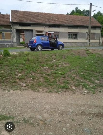 Casă cu 3 camere cu Teren 6627 Mp în Tincova