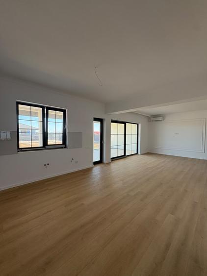 Casă individuală cu 3 camere cu Teren 1010 Mp în Balotești