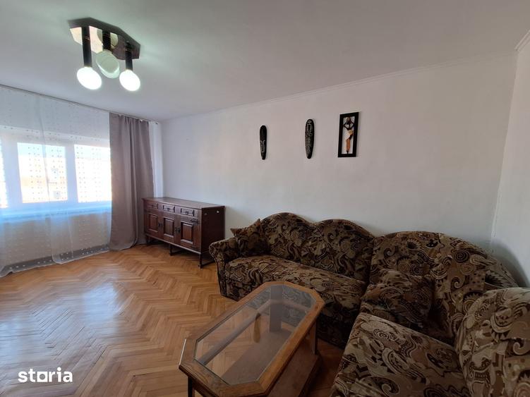 Apartament cu 3 camere în Est