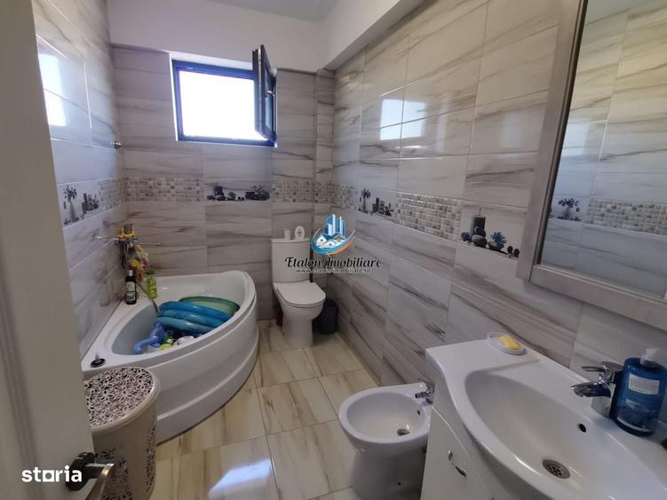 Apartament cu 2 camere semidecomandat în Central