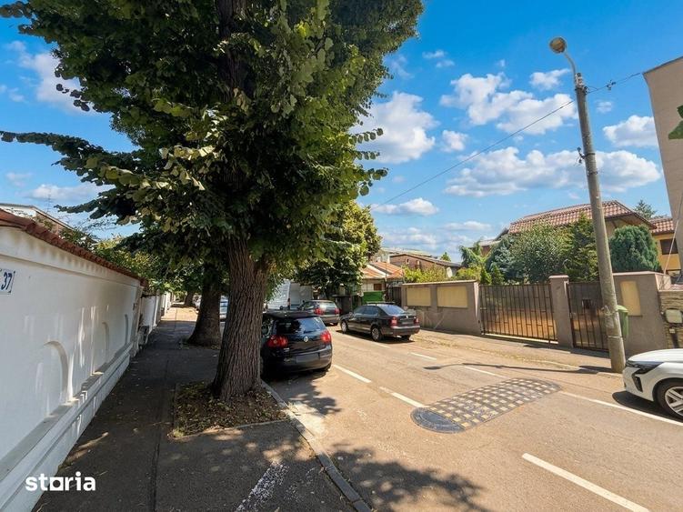 Casa individuala cu 4/5 locuri de parcare in Domenii - 2
