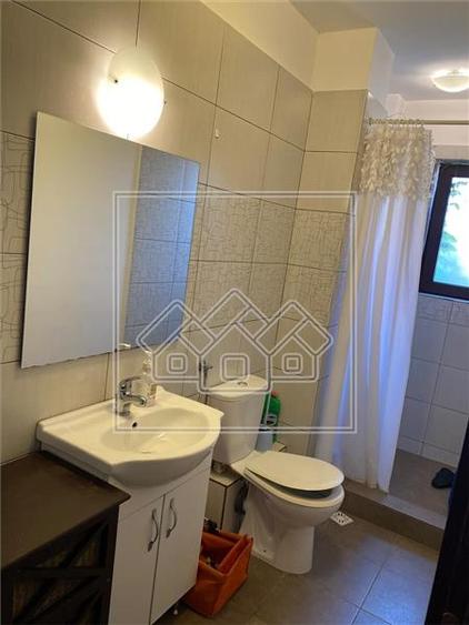 Apartament cu 3 camere decomandat în Calea Dumbrăvii