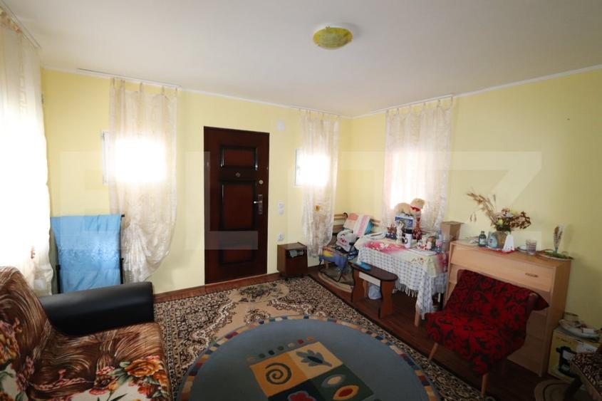 Casă individuală cu 2 camere cu Teren 360 Mp în Moroeni