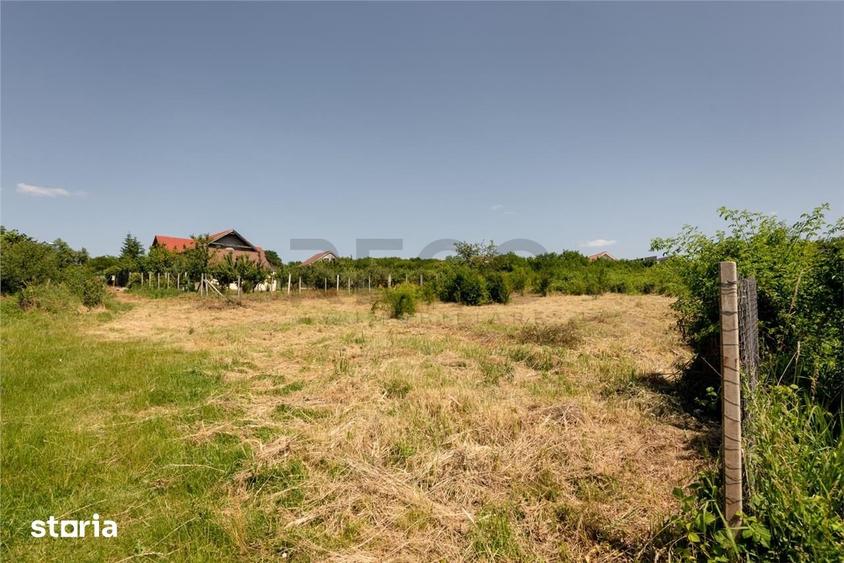 Teren de 1200 mp, în Oncea