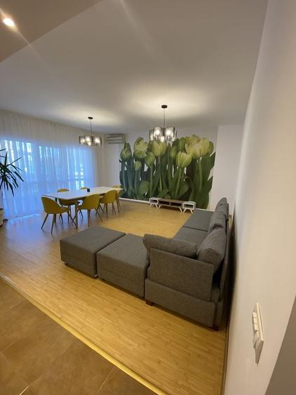 Apartament cu 3 camere decomandat în Pipera
