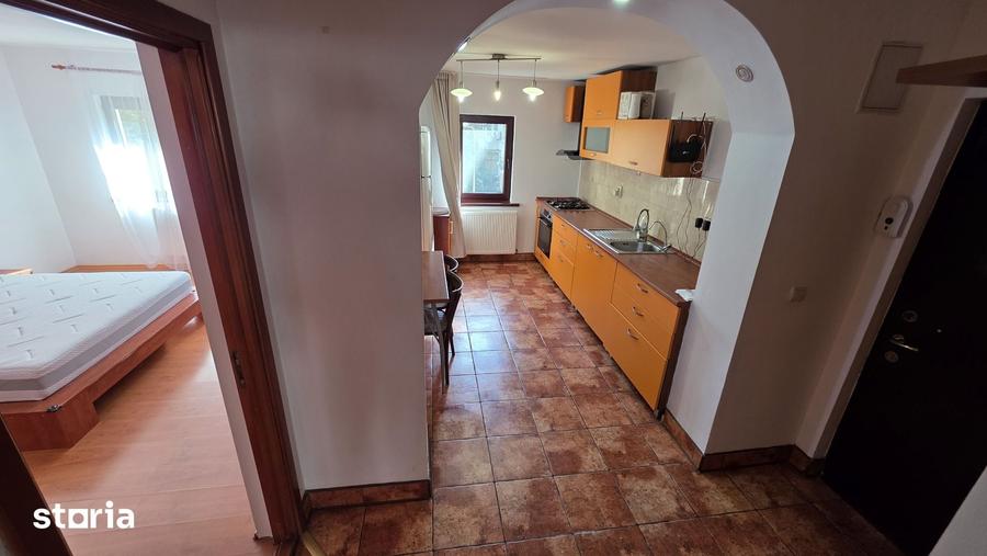 Apartament cu 4 camere în Est
